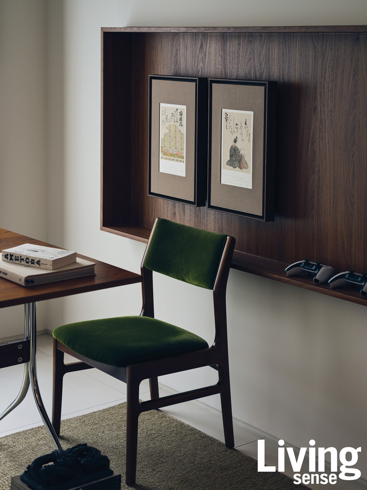 동서양 모티프의 디자인 요소가 조화롭게 어우러지는 것이 이 집의 매력.