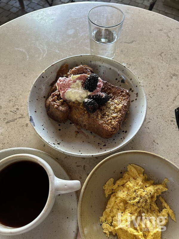 ������ ���� ��ġ�� ������� �������󿡼��� ���� ���忡�� ���޹��� �ż��� ���� ���ν� �丮�� �����´�.