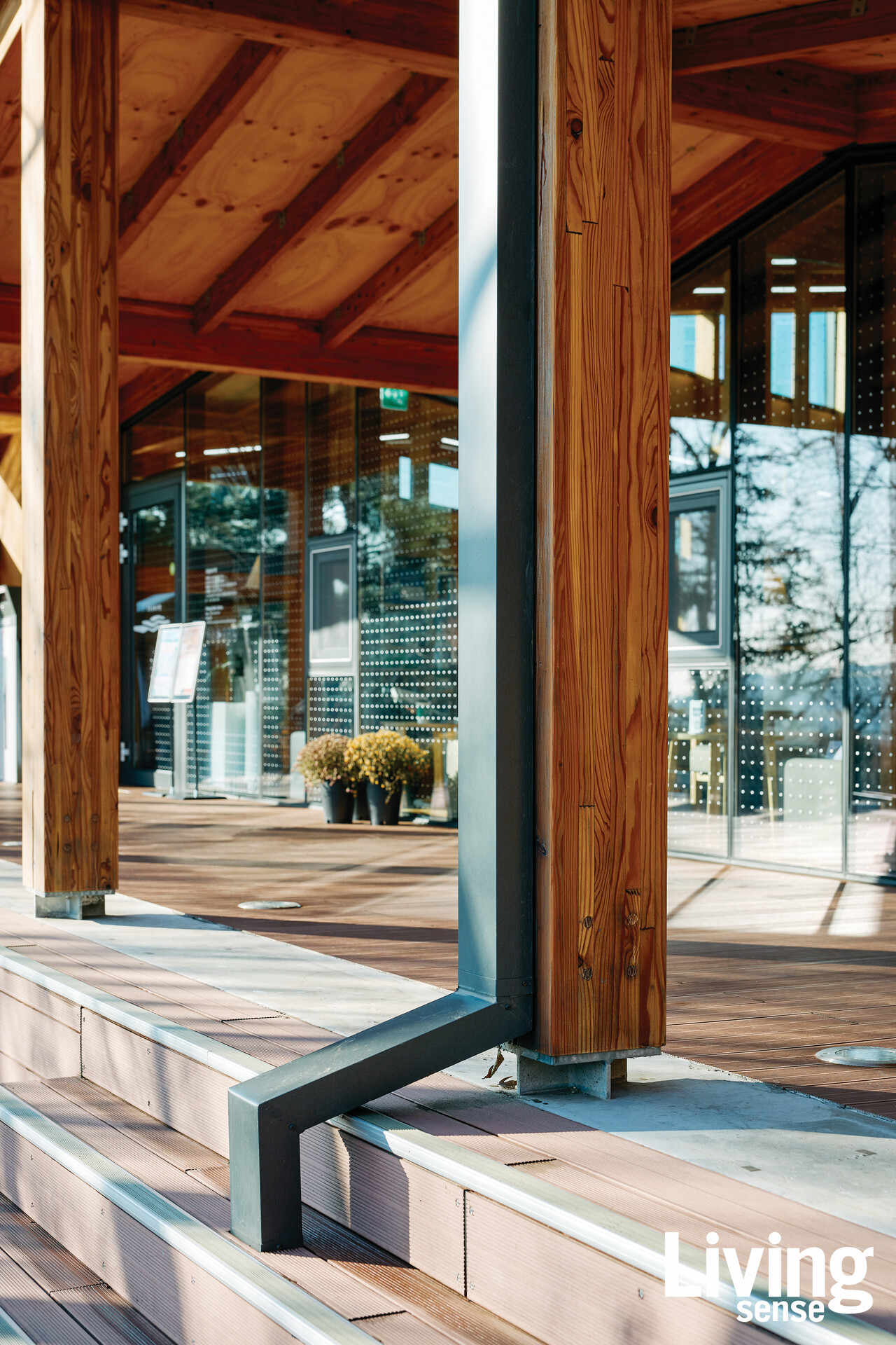 ���࿡�� ���� ������ �ϳ��� �ǹ��� �ϼ����� �¿��� �� �ִ�. �������� Ȩ�� ���� ���� ��ǰ�� �ƴ� ���డ�� ���� �������� ������ ���ؿ� ����� �Ͱ� ���� �ݼ� ����� ���۵ƴ�. Ȩ�� �ʸӷ� �޻��� ���� ���� ���� ��ũ�� ����� ���δ�.