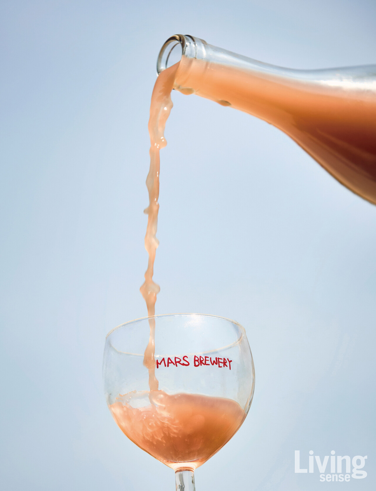 화성의 노을을 닮은 ‘로제’의 색.