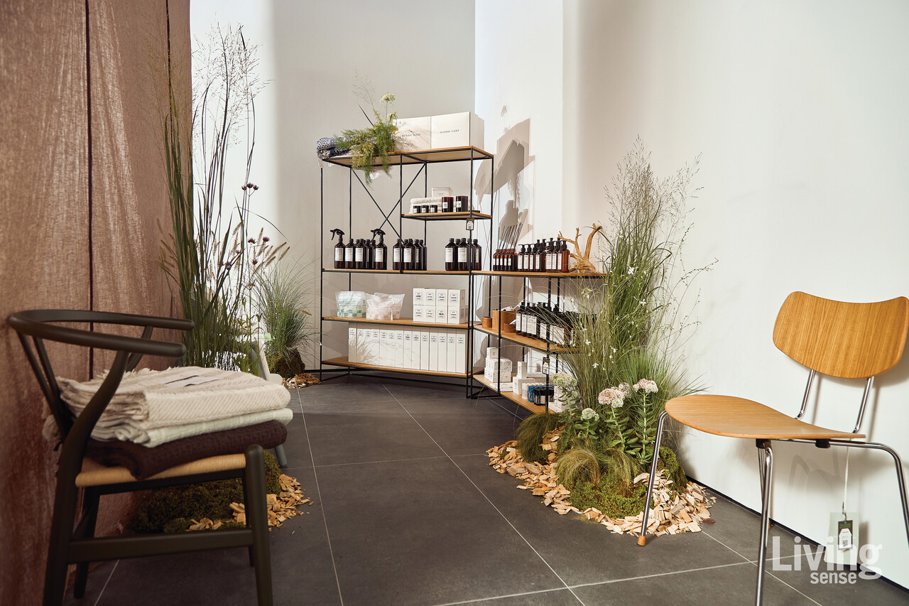 3가지 콘셉트의 룸에서 경험한 다양한 브랜드의 제품을 체험하고 구매할 수 있는 스토어 존.