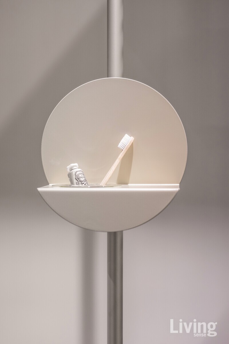 힐로Hilo의 드릴링 없는 모듈형 수납 솔루션.