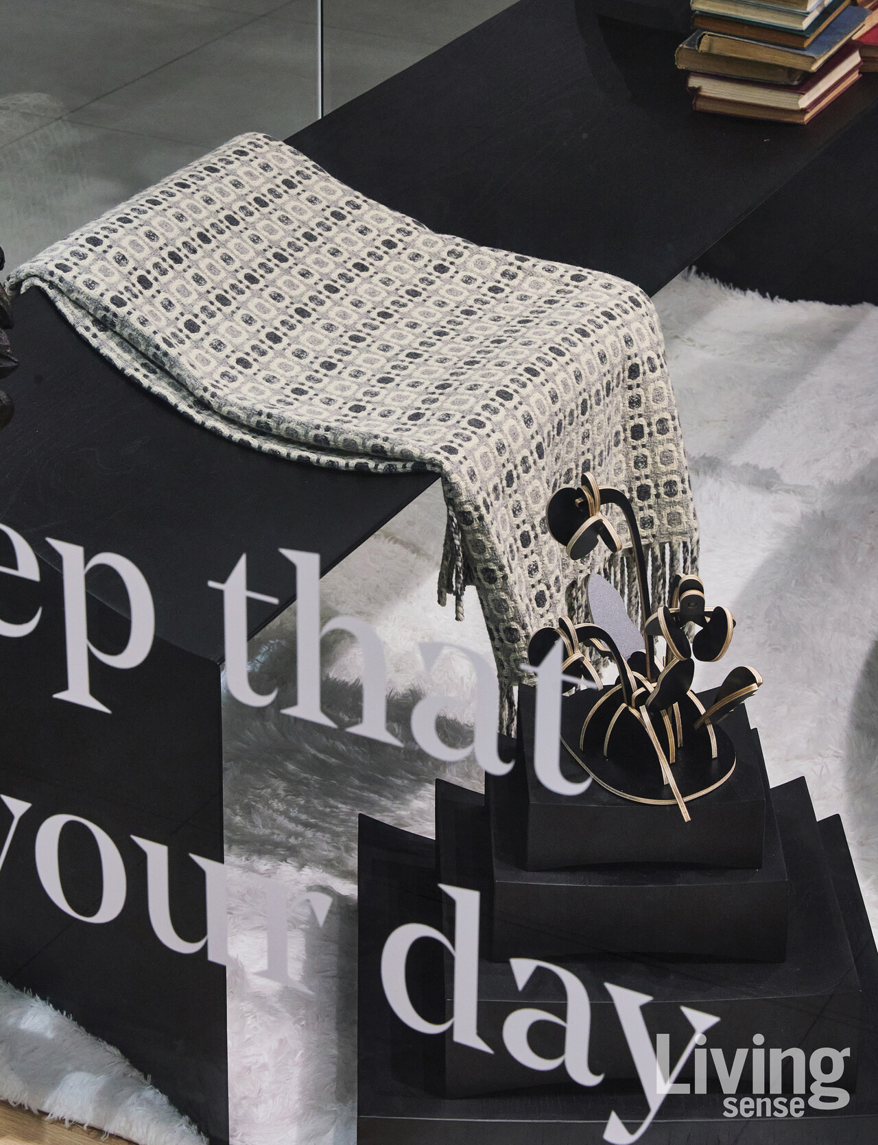 포르투갈 양모로 직조해 견고하고 부드러운 부렐팩토리의 블랭킷.