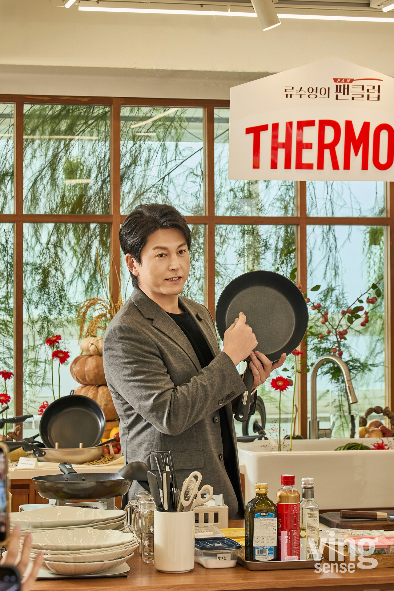 류수영은 직접 사용해 본 써모스 프라이팬의 사용감과 장점을 생생하게 전했다.